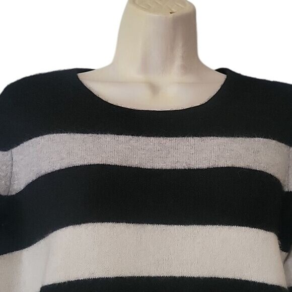 Charter Club Womens Striped Black & Gray Long‎ Sleeve Cashmere Sweater M - Picture 2 of 6